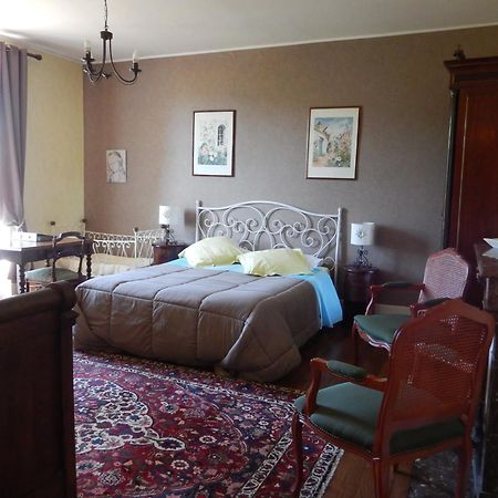 Chambres D'Hotes - Domaine Des Perrieres Crux-la-Ville Rom bilde