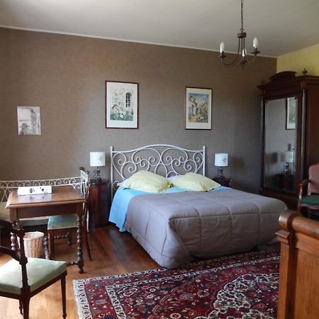 Chambres D'Hotes - Domaine Des Perrieres Crux-la-Ville Rom bilde