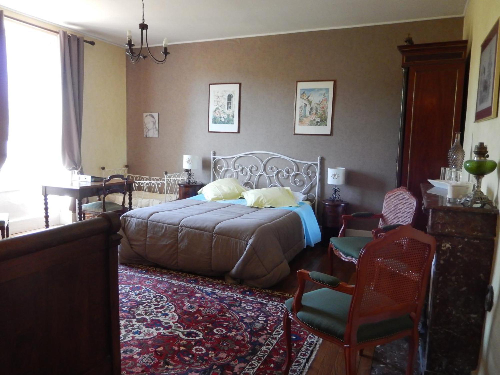 Chambres D'Hotes - Domaine Des Perrieres Crux-la-Ville Rom bilde