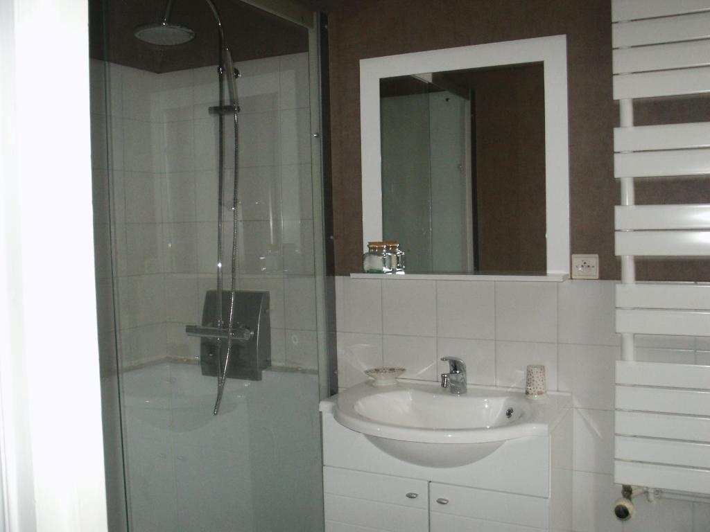 Chambres D'Hotes - Domaine Des Perrieres Crux-la-Ville Rom bilde