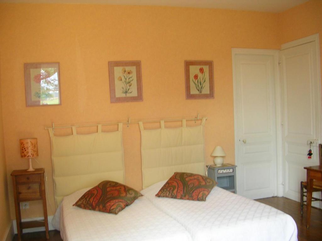 Chambres D'Hotes - Domaine Des Perrieres Crux-la-Ville Rom bilde