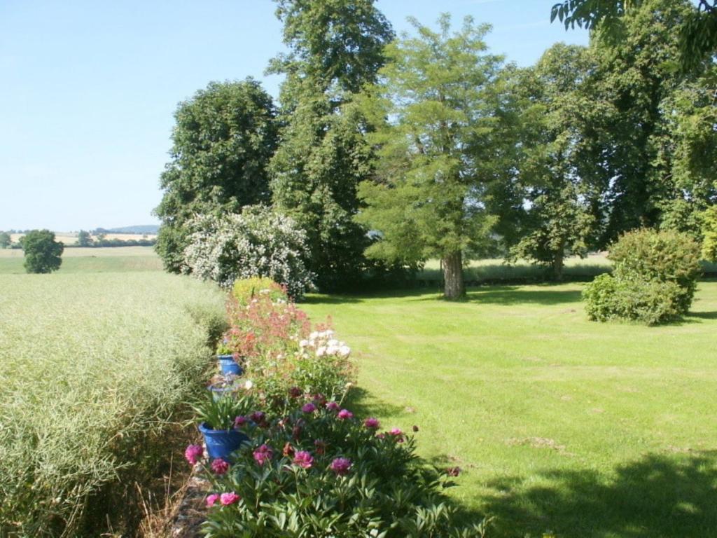 Chambres D'Hotes - Domaine Des Perrieres Crux-la-Ville Eksteriør bilde