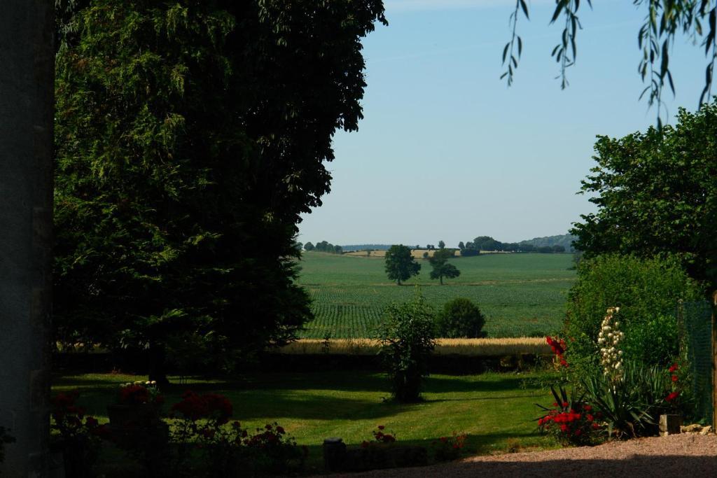 Chambres D'Hotes - Domaine Des Perrieres Crux-la-Ville Eksteriør bilde